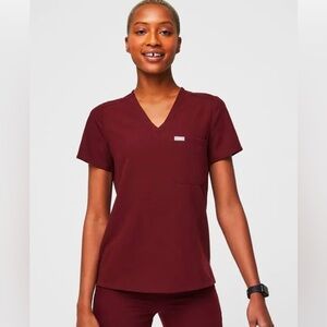 Maroon Catarina scrub top